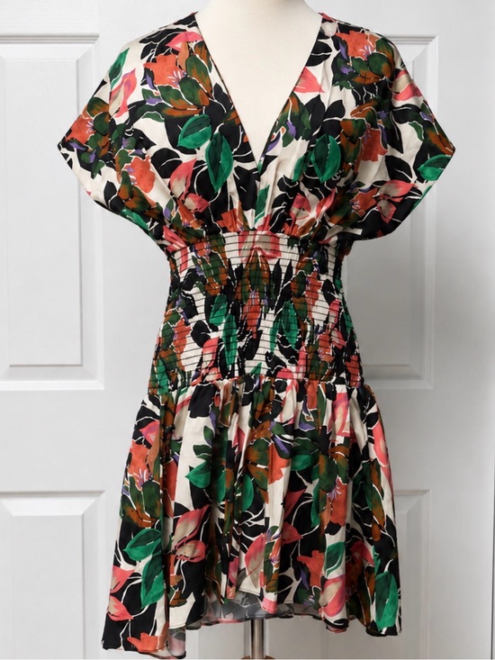 Misa Los Angeles Dresses & Skirts - MISA Los Angeles Della Dress XS NWT Floral Smocked Mini Flutter Sleeve Boho